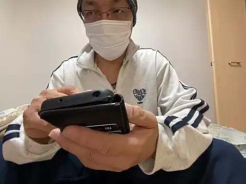 Grandpa29hijii on StripChat