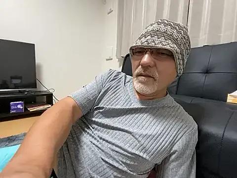 Grandpa29hijii on StripChat