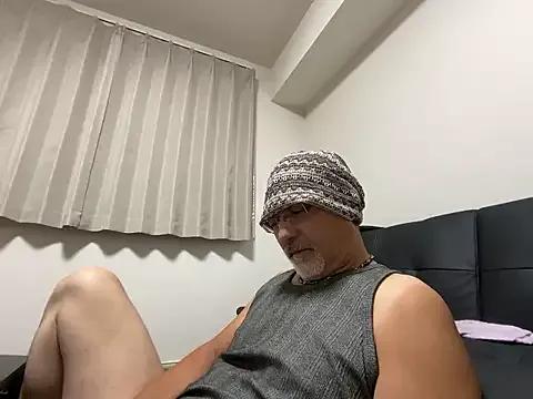 Grandpa29hijii on StripChat