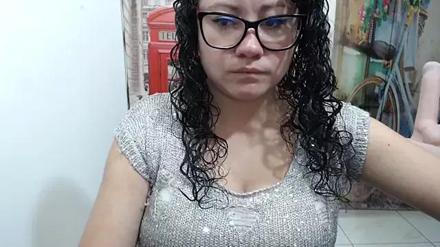 greeneyes_nurse on StripChat 