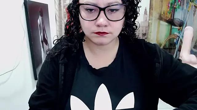greeneyes_nurse on StripChat 