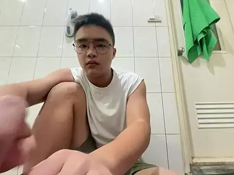 greenteazhang on StripChat