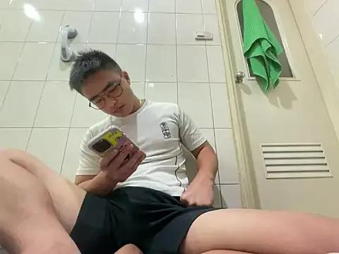 greenteazhang on StripChat