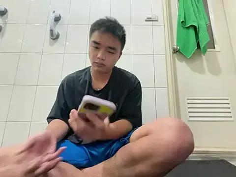 greenteazhang on StripChat