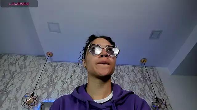 Hanna_Cornee_ on StripChat 