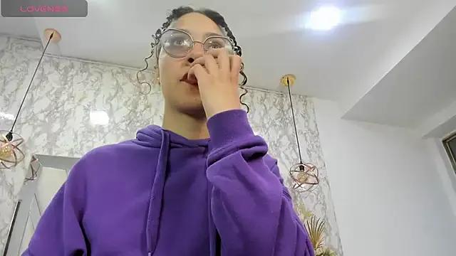 Hanna_Cornee_ on StripChat 