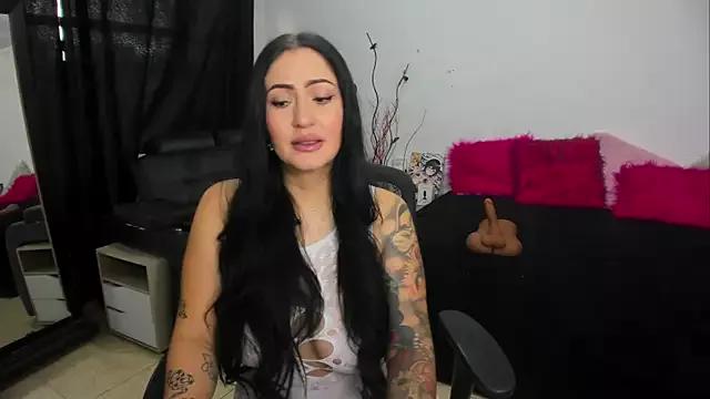 hannahdvil1 on StripChat 