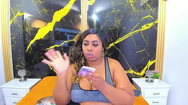 HannyMansonh from StripChat