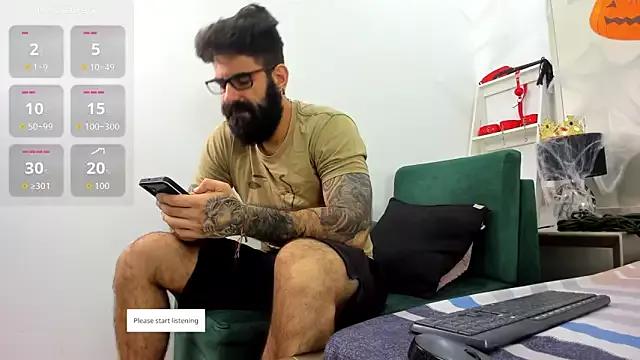 Harald_Smed — Harald And Gio Kiss