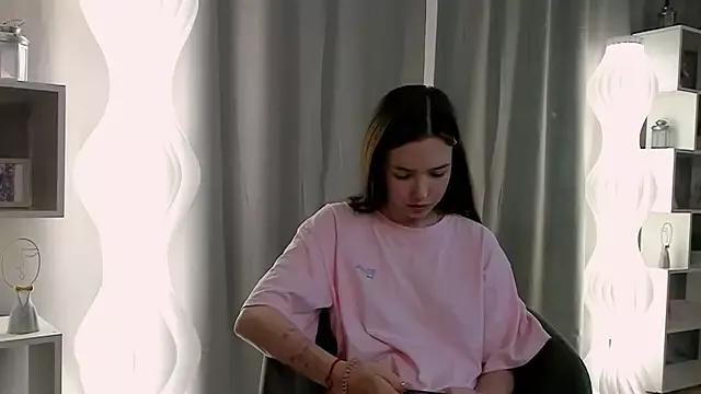 HattieManne on StripChat 