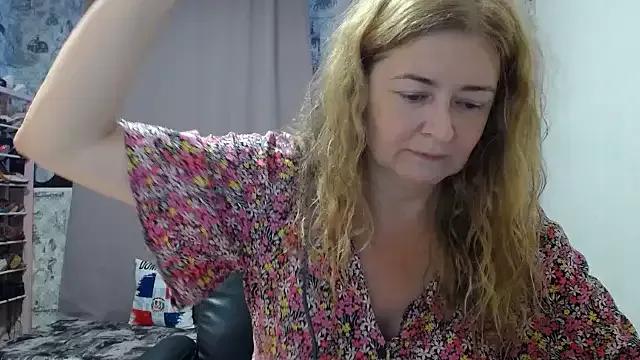 Helen1974 on StripChat 