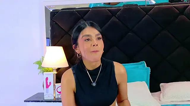 Holly_Brensonexx_ on StripChat 