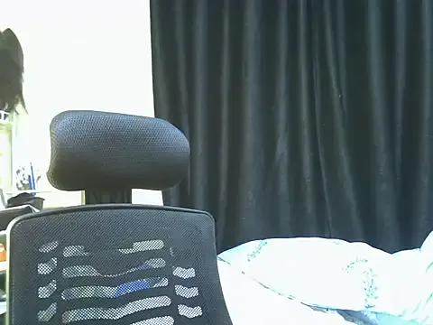 Horny-slut_ on StripChat