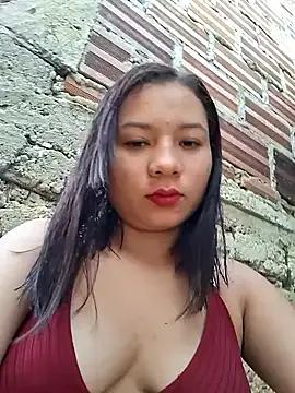 hot-mom22 on StripChat