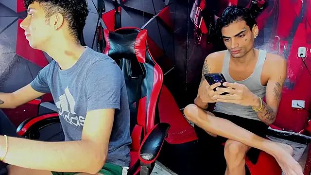 Hot_Boys_Without_Limits on StripChat