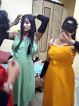 Hot_mina8585 from StripChat is Freechat