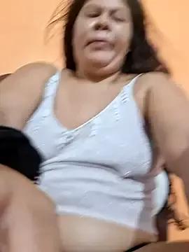 hotmom33 — SQUIRT DILDO IN MY PUSSY