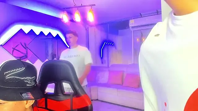 Houseofwarrios on StripChat