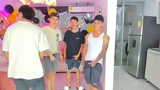 Houseofwarrios on StripChat