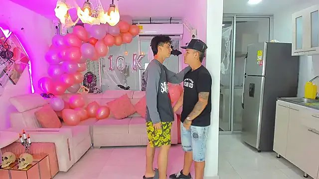 Houseofwarrios on StripChat