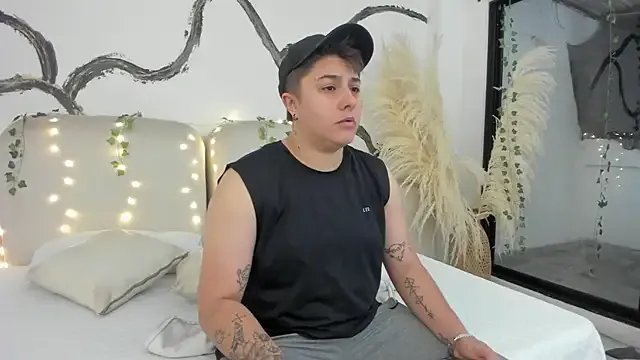 IanGilbert on StripChat