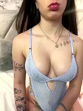Im_Manu from StripChat