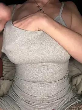 indie-rayne on StripChat