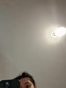 IrisBlues on StripChat 