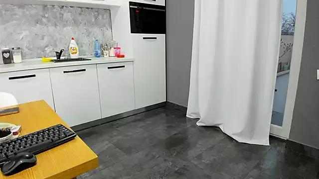 IrisMonn from StripChat
