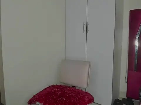 isabella_pearl_ on StripChat