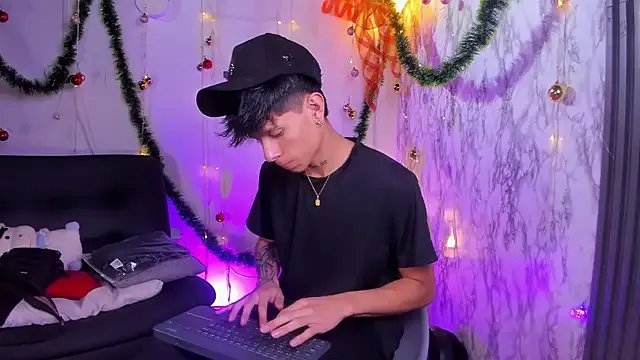 Jake_beach_ on StripChat