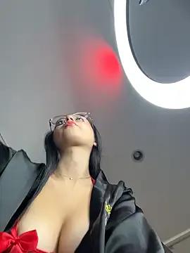 Juanita-Diaz — PANTY OFF+  FINGER IN MY WET PUSSY