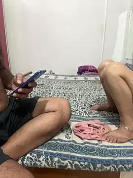 jully-jully on StripChat 