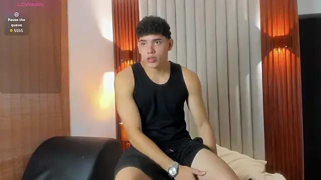 Freechat Justin_mack on StripChat