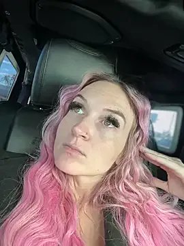 Kate-Paul on StripChat