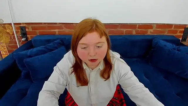 KattyRose8 on StripChat