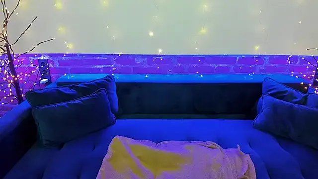 KattyRose8 on StripChat