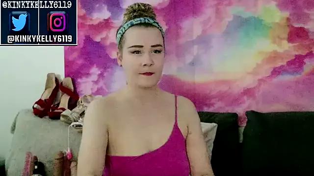 Kellylynn69 on StripChat 