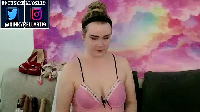 Kellylynn69 on StripChat 