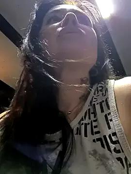 KikiXRed on StripChat 