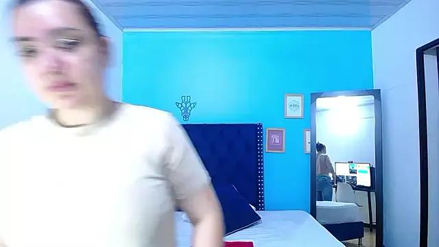 kinky_redhead18 on StripChat 