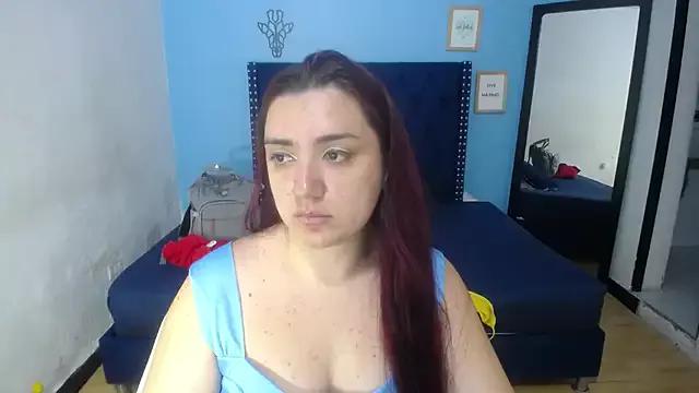 kinky_redhead18 on StripChat 