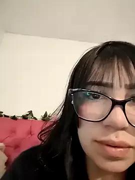 Kitty_Melodi on StripChat 