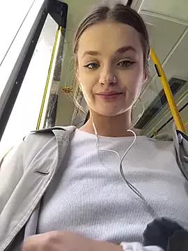 KittyQueeny on StripChat 