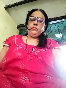 Kiyara8 from StripChat is Freechat