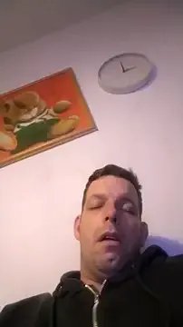 Knuffelstaaff123 on StripChat