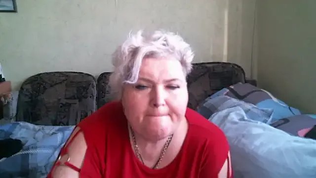 Lana555 on StripChat 