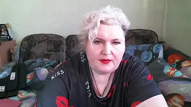 Lana555 on StripChat 