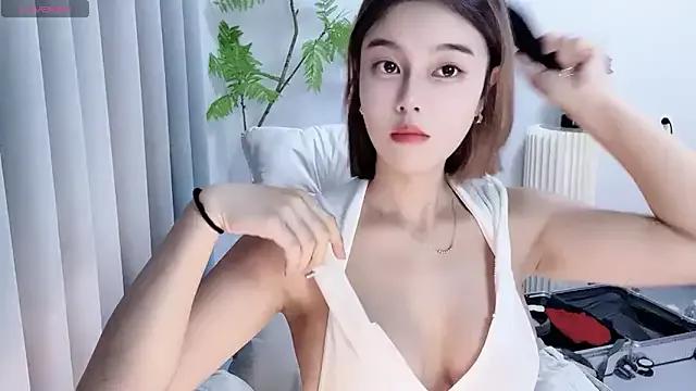 Lee-99 on StripChat 