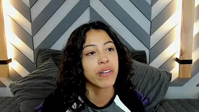 liily_grey on StripChat 